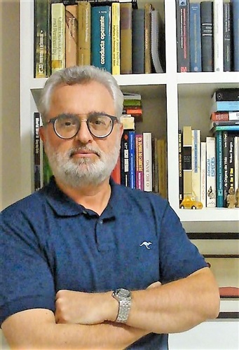 Nix Maxwell